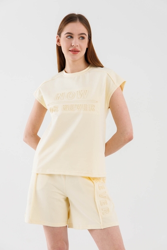 Фото Костюм футболка + шорти однотонний жіночий MDG 24729 L Жовтий (2000990404107S)