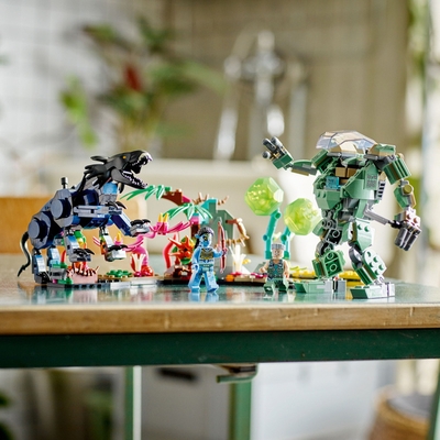 Конструктор LEGO Avatar Нейтири и Танатор против Куаритча в скафандре УМП 75571 (5702016913590)