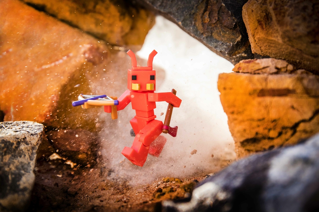 Фото Ігрова колекційна фігурка Сore Figures Booga Booga: Fire Ant W5 ROB0193 (2000903127536)
