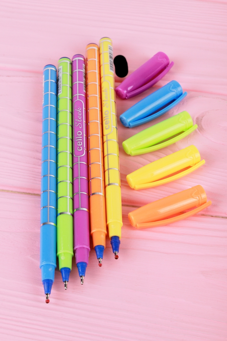 Фото Набір ручок кулькових 0,7 мм 102-K 5 шт Різнокольоровий (2000989546610)