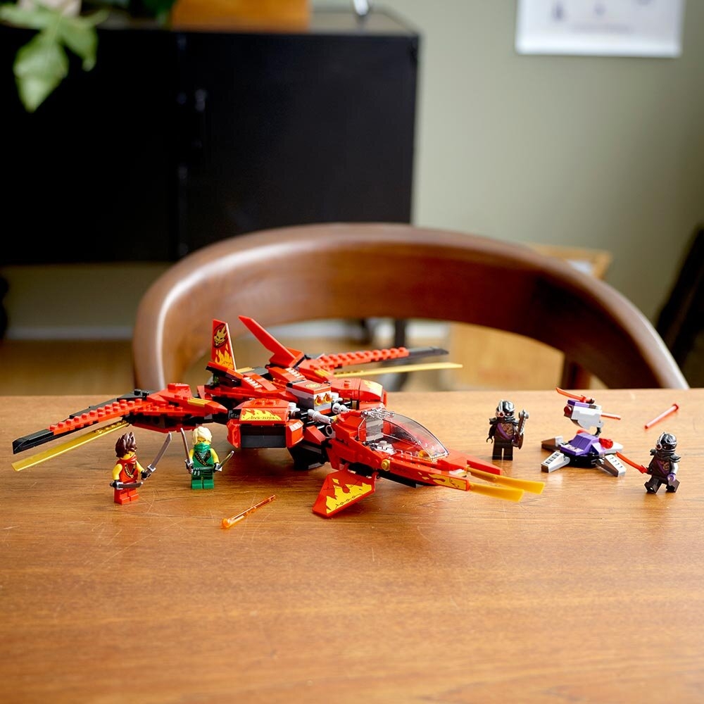 Фото Конструктор LEGO Ninjago Истребитель Кая (71704)
