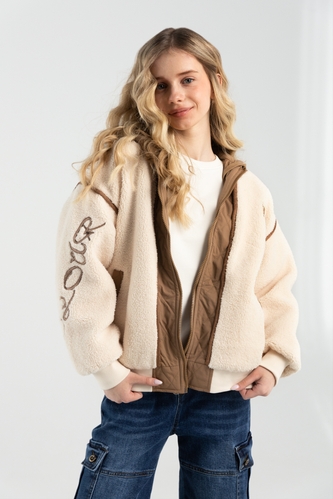 Фото Куртка для девочки XZKAMI 23B30 164 см Молочный (2000990256201D)