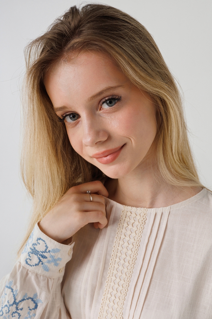 Фото Сорочка з вишивкою для дівчинки Cuento 3043 158 см Бежевий (2000990264282A)