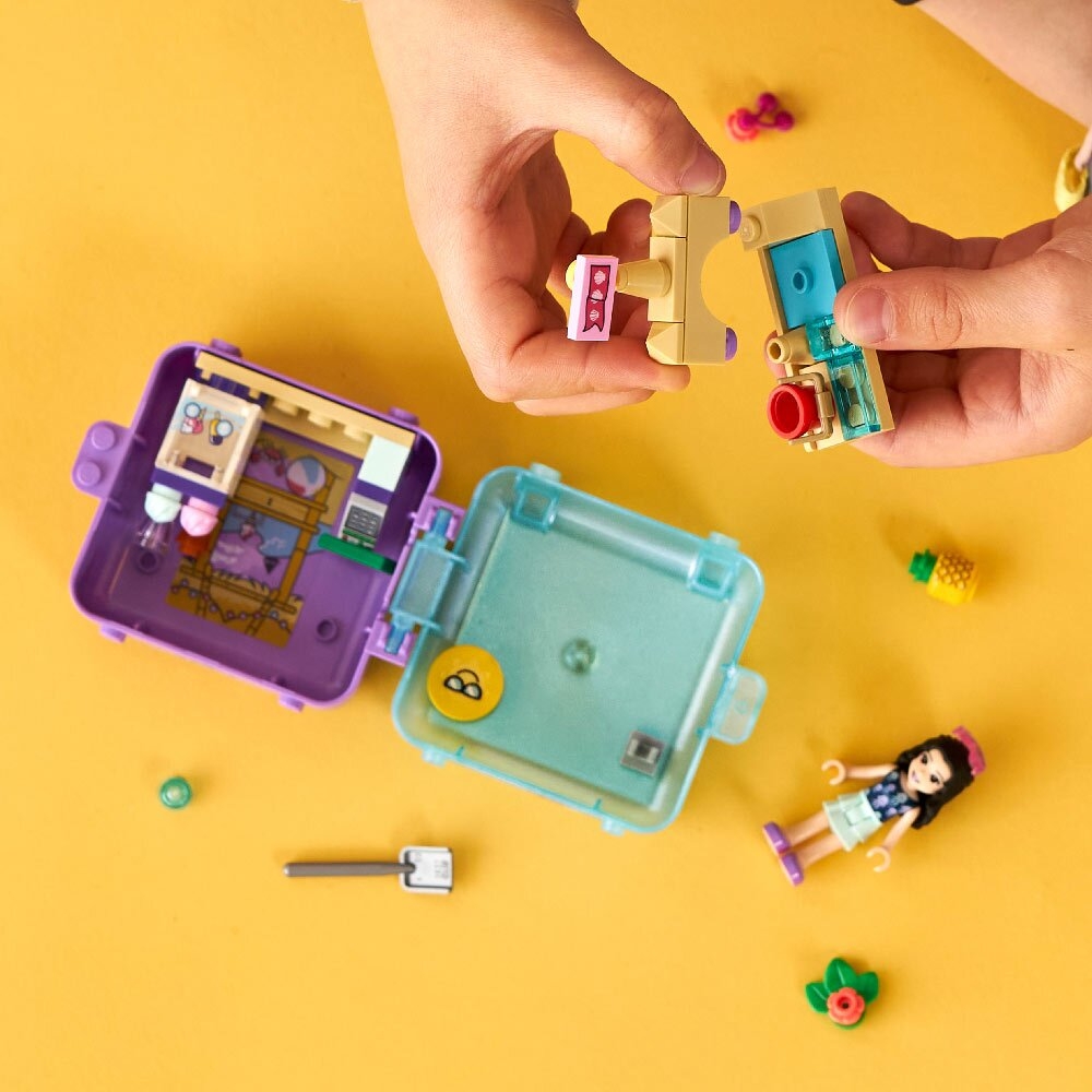 Фото Конструктор LEGO Friends Игровой куб лето с Эммой (41414)